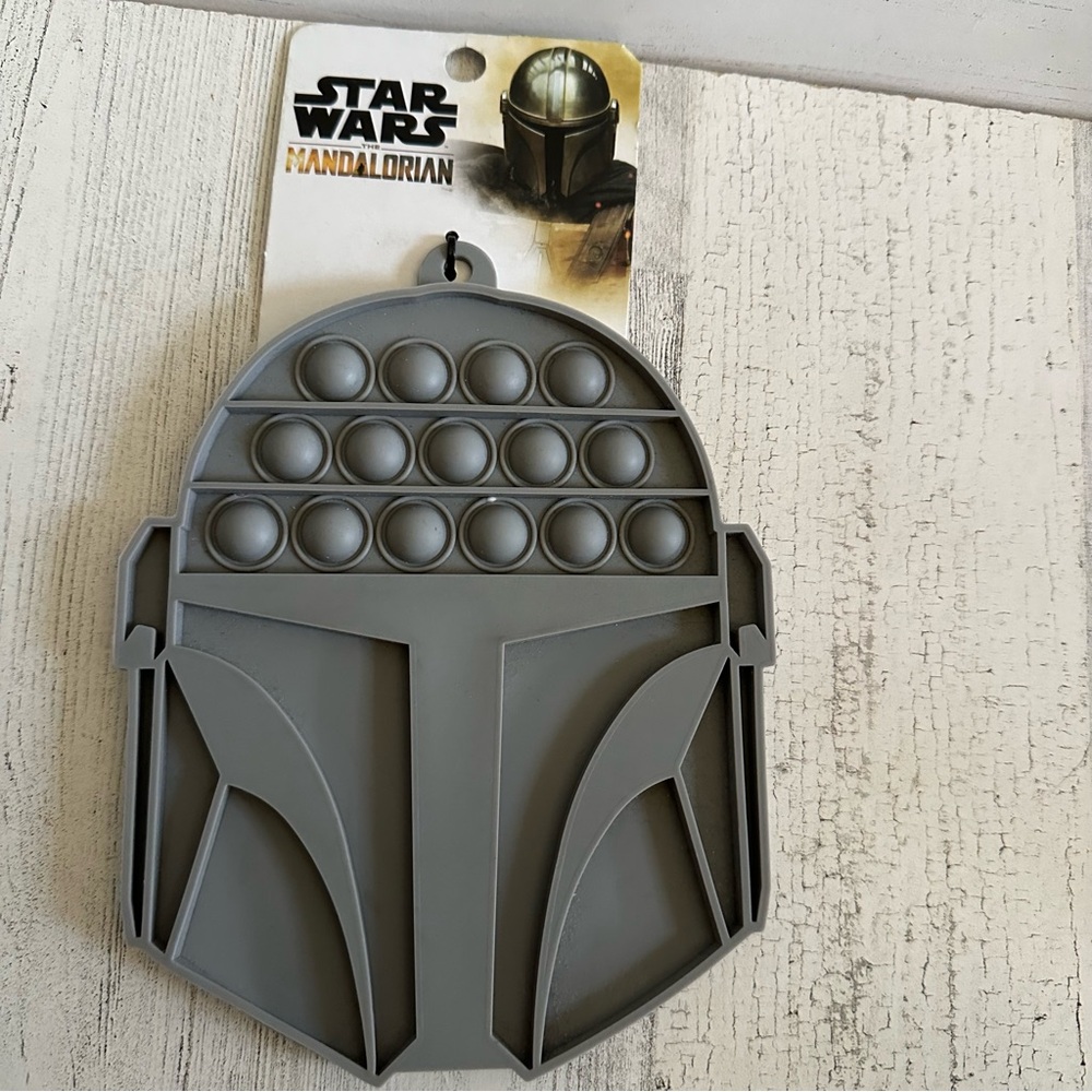 Star Wars - The Mandalorian - Silicone Trivet/Push Pop - Grey - Fidget Toy NEW